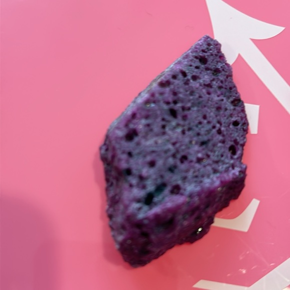 Honeycomb Ruby Lot. Three Pieces. - Picture 7 of 8